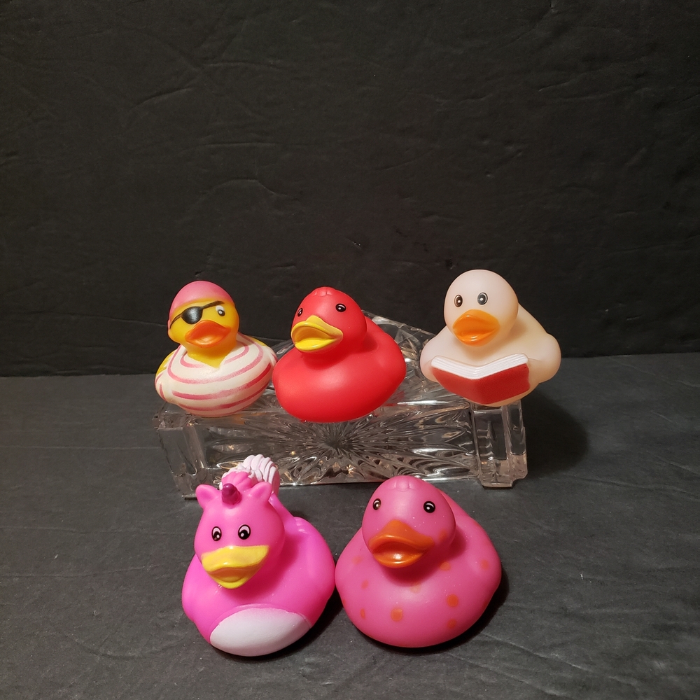 LOT OF 5 RINCO Rubber Ducks Bath Toys